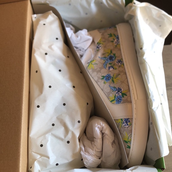 NWB Kate Spade Erin Spd Flower Festive Women's Sneakers size 7.5 & 8 available - Picture 13 of 14